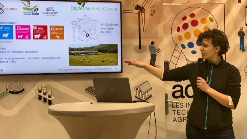 Marie Renevey présentant la DIGIFERME® de La Cazotte au Salon International de l’Agriculture 2025 - ©Willem Macin Benard